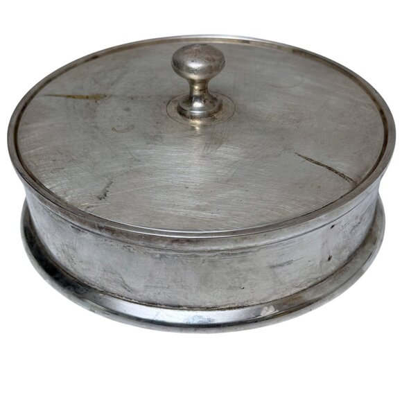 BANANA REPUBLIC Round Metal Box w/ Lid Trinket Box Silvertone - Picture 1 of 11